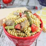 Roasted Asparagus & Mushroom Pesto Pasta Salad - quick & easy pasta salad that's the perfect side dish to any dinner!