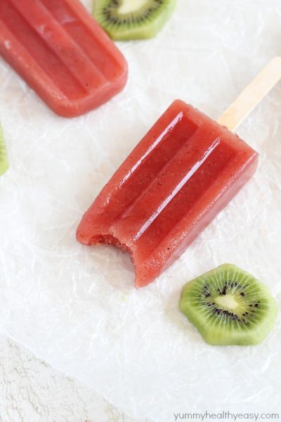 Watermelon Kiwi Popsicles - A healthy treat for the hot summer days.