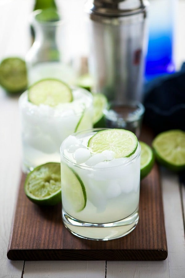 Skinny Champagne Margarita’s combine two classic beverages in one bubbly drink! A light and refreshing margarita is topped with champagne for an easy and fun twist on the classic!