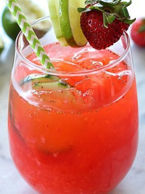 Strawberry Limeade to quench your thirst on a hot summer day! This drink recipe is a copycat of The Habit Burger Grill's Strawberry Limeade recipe. It's easy to make and lower-sugar thanks to Truvía® sweeteners! Definitely a must-make drink! AD