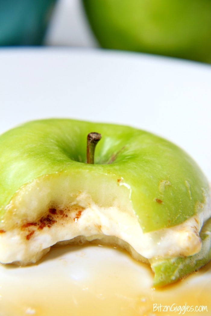 Enjoy apple season with these 30 Sweet & Savory Fall Apple Recipes!