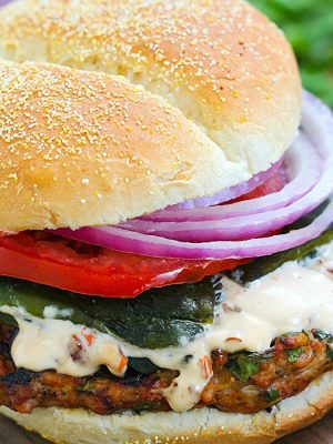 Chicken Fajita Burgers with Chipotle Mayo!